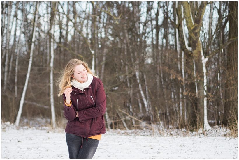 portraitfotograf-winterfotoshooting-winterportrait-paarportrait-paarfotos-pärchenfotos-natürliche-portraitfotos-münchen-rosenheim-by-katrin-kind-photography_0024.jpg