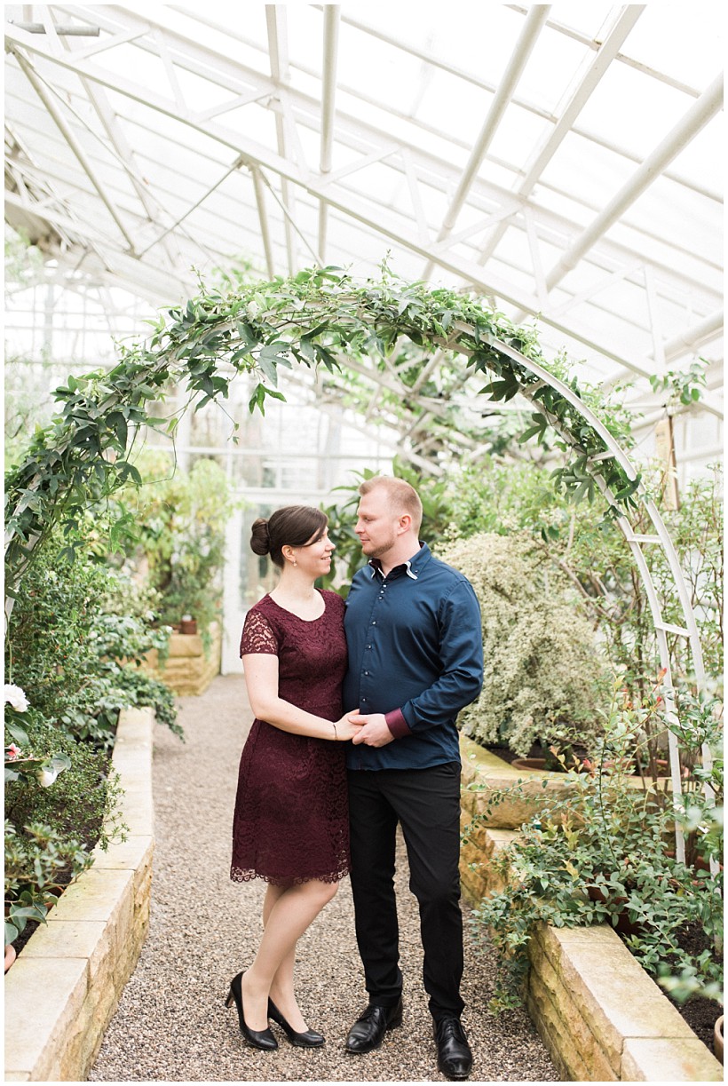 Verlobungsshooting Im Botanischen Garten In Munchen Chantal Stefan Hochzeitsfotograf Munchen Katrin Kind Photography