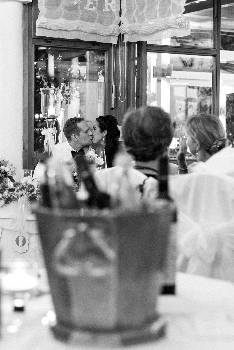 hochzeitsfotograf-hochzeitsreportage-hochzeit-chiemsee-malerwinkel-seebruck-ising-münchen-rosenheim-wedding-photographer-katrin-kind-photography_0093.jpg