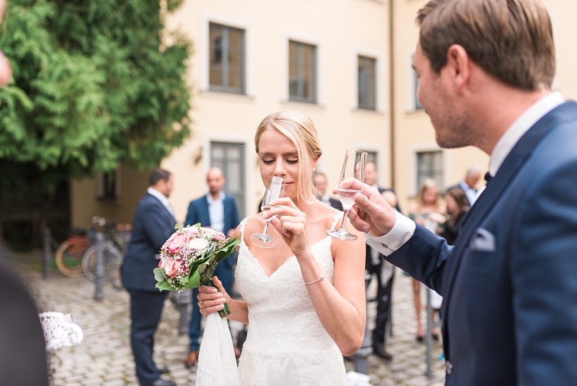 Hochzeitsfotograf München - Trauung im Standesamt Rathaus Schloss Ismaning