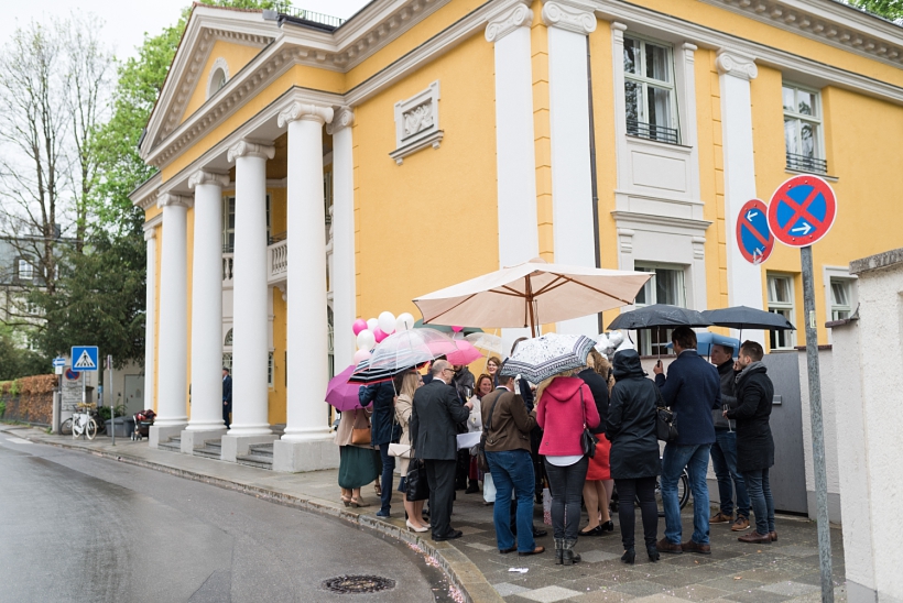 Eine Verregnete Hochzeit Im Standesamt Mandlstrasse Munchen